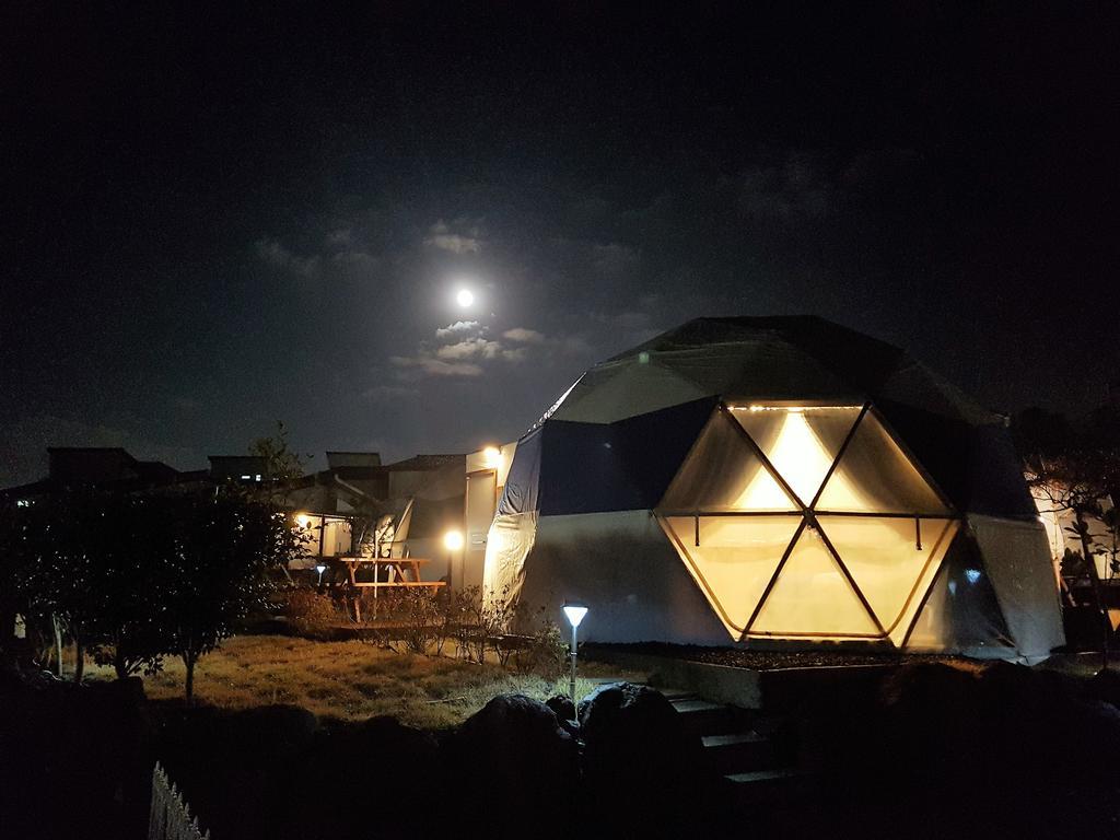 Jeju Starlight Glamping Villa Esterno foto