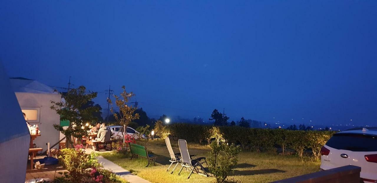 Jeju Starlight Glamping Villa Esterno foto